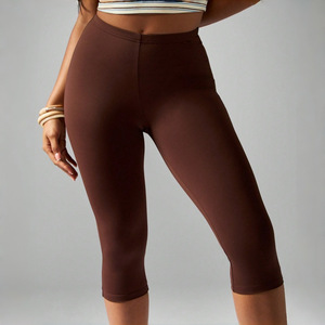 Seamless Bare-feel Brushed Calf Length Solid Yoga Pants